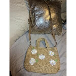 Handwoven Straw Tote Purse w/ Daisy Floral Appliqué | Crossbody & Top Handle
